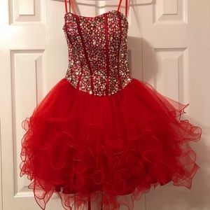 Strapless corset Red Tulle Dress with Embroidery